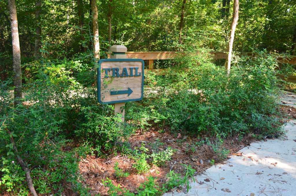 A Refreshing Escape to the Piney Woods 4 Trail Marker LR
