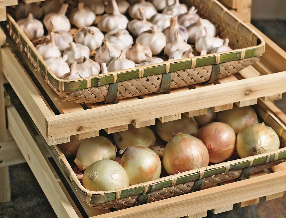 Slatted orchard racks and storage crates for keeping harvested vegetables fresh and organized