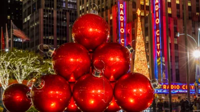 Discover the Magic of Manhattan During the Holidays 3 manhattan 1170x458