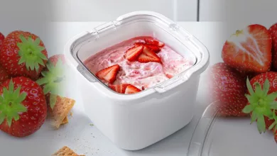 Strawberry Cheesecake Dip 4 cooking 0320 1170x458 1