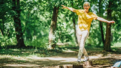 Improving Balance in Seniors 12 WW2 0121 1170x596 2021