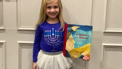 MILA BOOKSIT: A Queen to the Rescue 189 BooksIt Queen 1121 600x450 2021 3