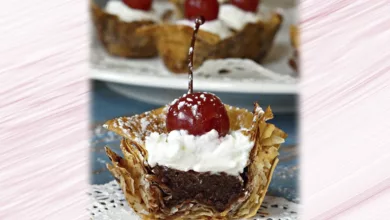 Ooey Gooey Chocolate Love Bites 1 Evans 0123 900x575 1