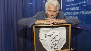 Barry Bostwick, the “Rocky Horror Picture Show,” and Doing the “Time Warp” 1 Barry Bostwick with an iconic costume from the 1975 cult film The Rocky Horror Picture Show