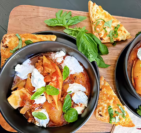 Stuffed Shells Pasta Soup 2 BestAboveBowls1 W jpg