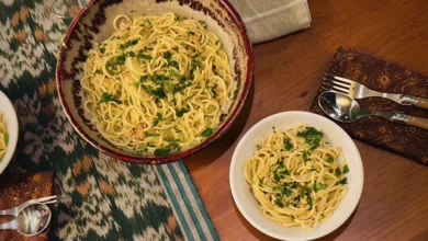 Weeknight Spaghetti Alle Vongole 2 Elliott pasta 0325 780x470 1