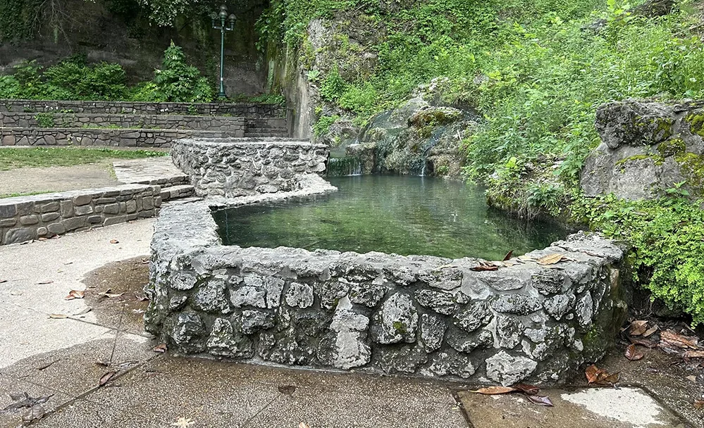 Take a Hike! Explore the Healing Waters and Trails of Hot Springs National Park 3 Spring fed ponds at the northern entrance to the Grand Promenade Debby Thomas W