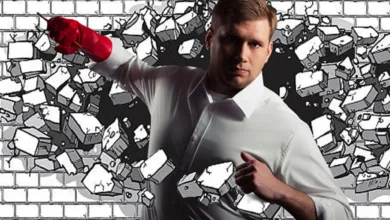 KING KIRBY: The Unsung Hero of the Marvel Universe 5 Jon Gerrard as Jack Kirby bursts through a comic-style wall — POW! — in the stage play KING KIRBY.