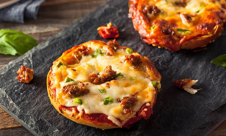 Mini Pizza Bagels That Even Grownups Crave 1 Johnson 0525 780x470 1